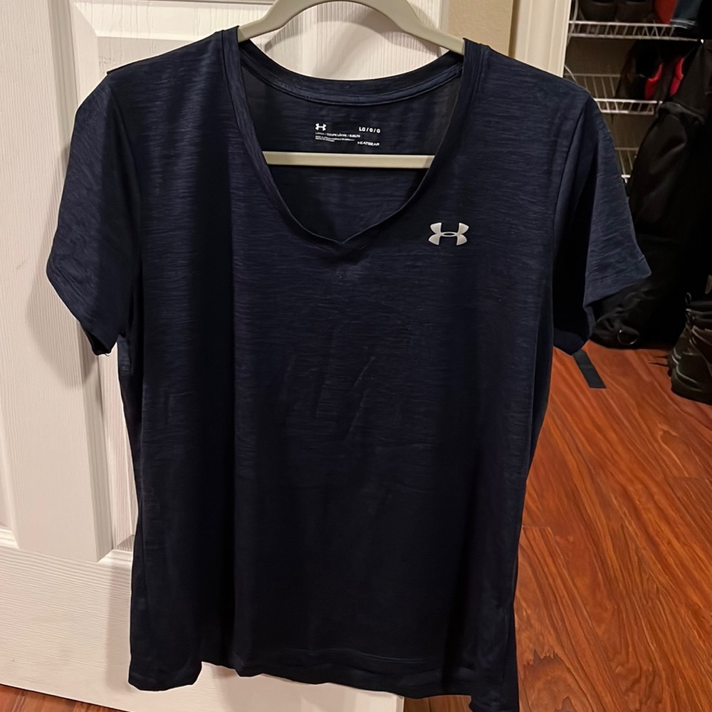 UnderArmour Heatgear V-Neck